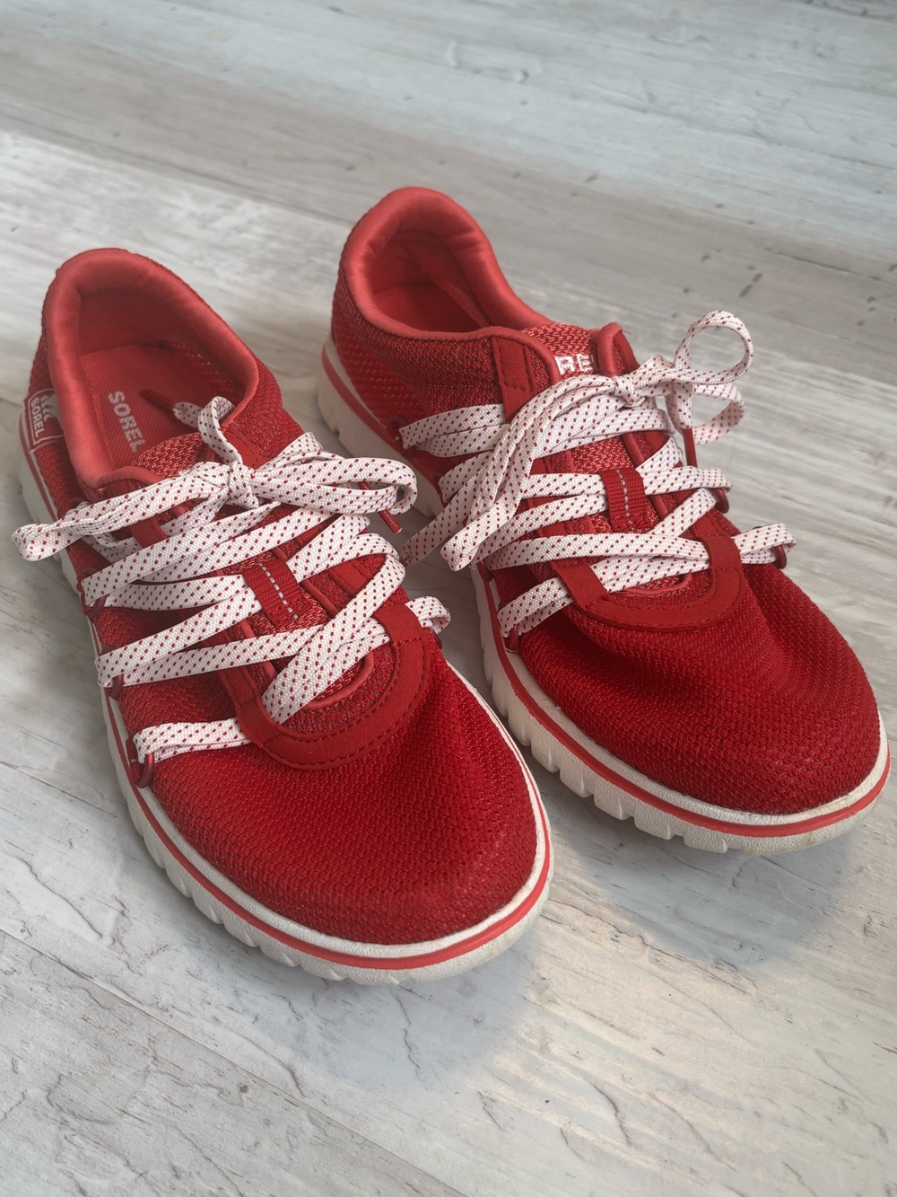 Sorel Red Tivoli Go Mesh Lace Up Sneakers Women’s Size 10